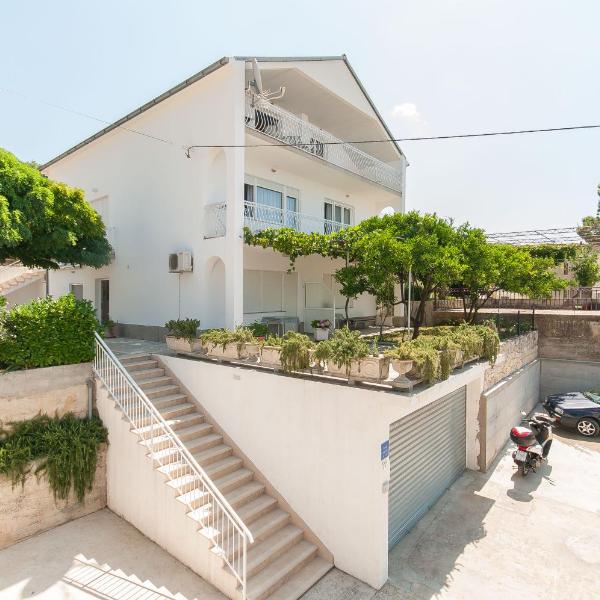 Apartments Ivan