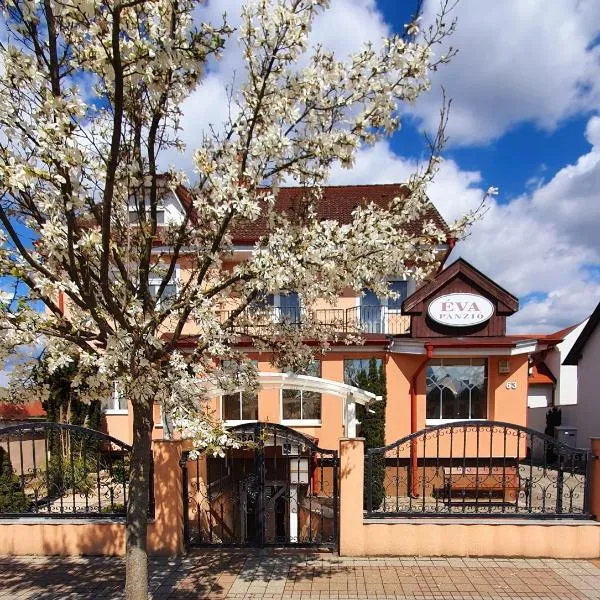 Éva Panzió、シャールヴァールのホテル