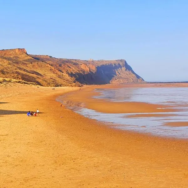 Luxury Coastal Retreat, Hotel in Loftus