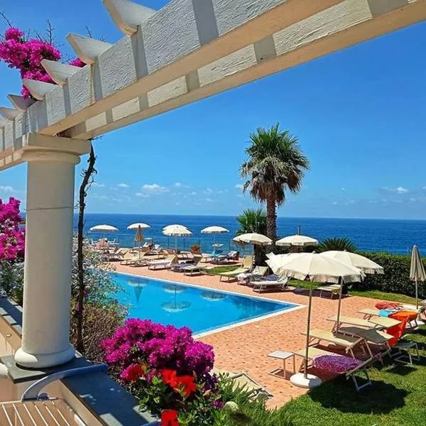 Hotel Albatros, hotel v Ischii