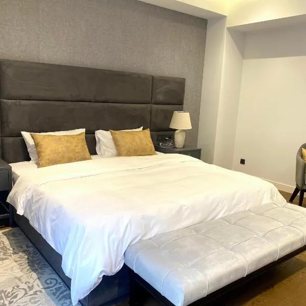 Heart of Yerevan - City Center Luxury Apartments, hotel v destinácii Yerevan