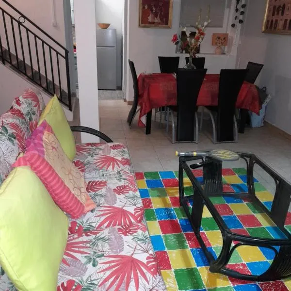 Maison LUCIA, hotel v destinaci Saint-Pierre