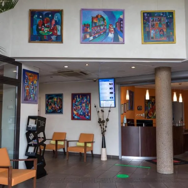 The Originals Boutique, Actuel Hôtel, Saint-Etienne Aéroport, ξενοδοχείο σε Andrezieux-Boutheon