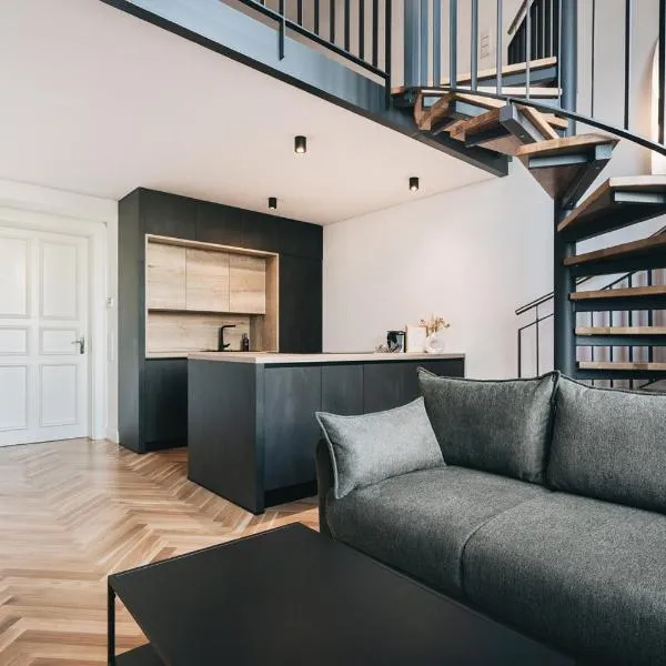 TIP! Modernes 90 qm City-Apartment mit Stil & Komfort in Toplage, hotel i Dresden
