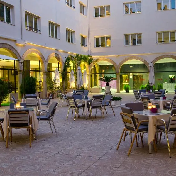 TRH Ciudad de Baeza, hotel a Baeza