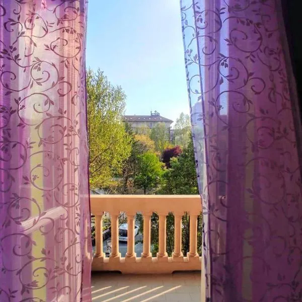 Rainbow house Lingotto Inalpi, hotel in Turin