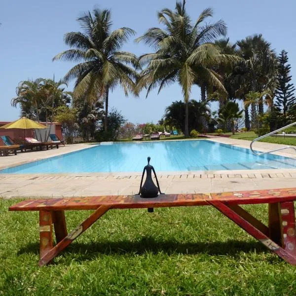 Leo's Beach Hotel - Adults Only, hotel in Brufut