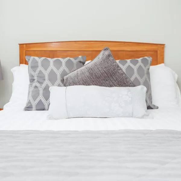 凯尔克兰洛奇酒店及休闲中心，位于凯尔的酒店