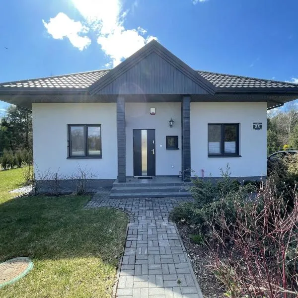 Dom na skraju lasu, ξενοδοχείο σε Arciechow