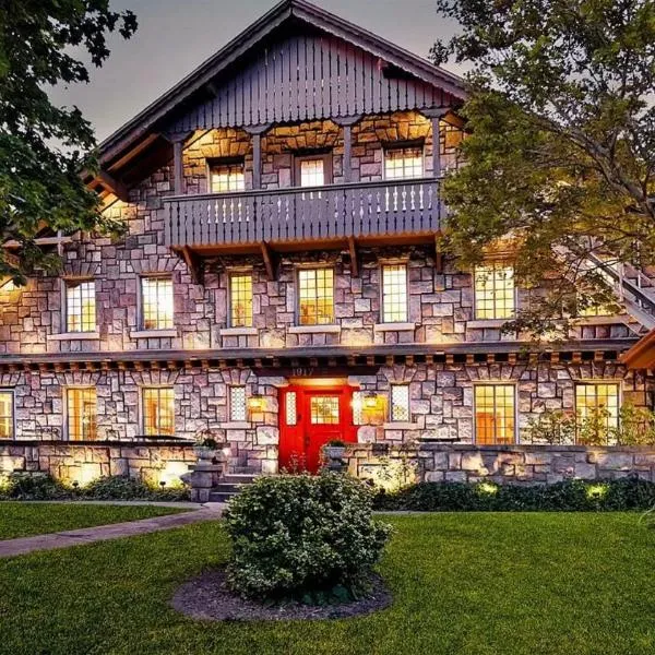 Stone Chalet Bed & Breakfast Inn, khách sạn ở Ann Arbor