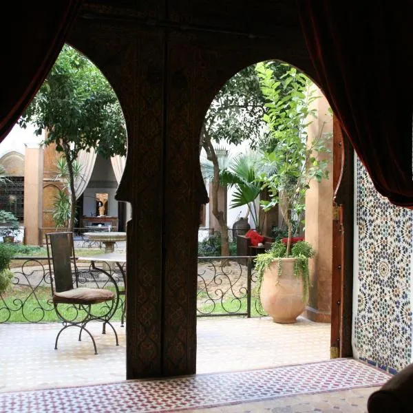 Riad Laaroussa, hotel in Fez