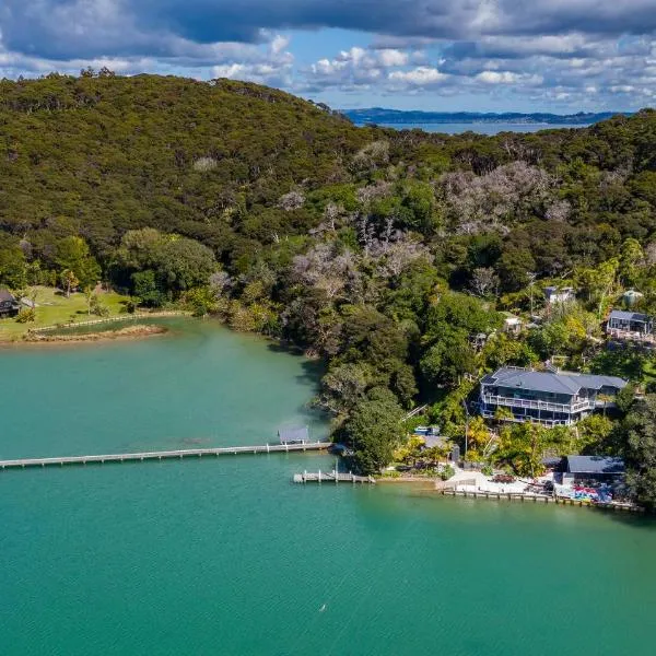 Kawau Lodge Boutique Resort, hotel di Kawau Island