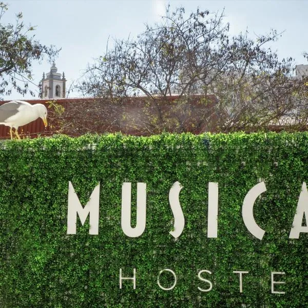 Musical Hostel,位于阿尔布费拉的酒店