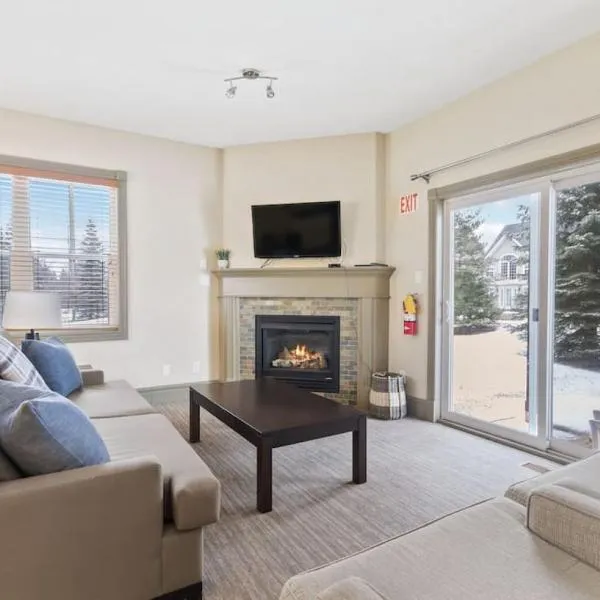 Blue Mtn Getaway in Historic Snowbridge Chalet, hotel in Collingwood