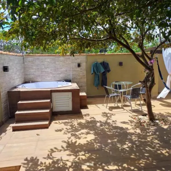 CASA COM SPA DE HIDRO, AQUECEDOR E CROMOTERAPIA A 1,0 kM DO CENTRO, hotell sihtkohas Chapada dos Guimarães