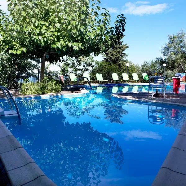 Dafnoudi Hotel Apartments, hôtel à Fiskardho