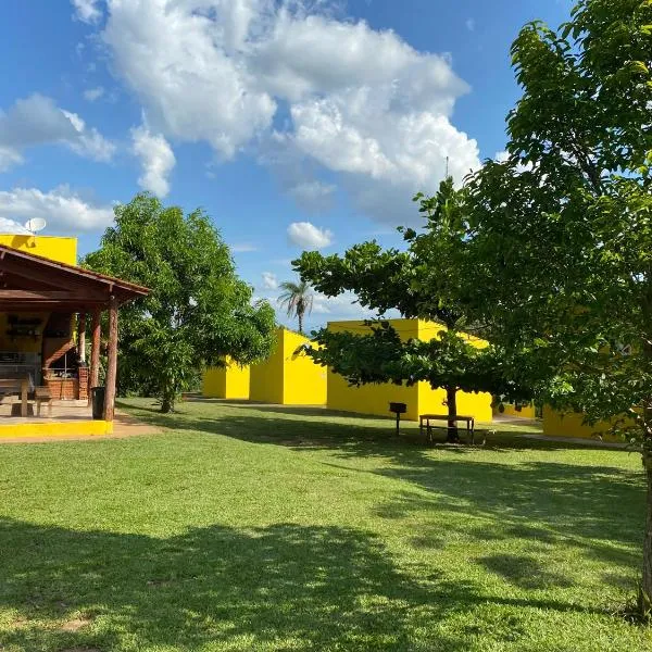 Pousada Chalés Praia Vermelha, hôtel à São João Batista do Glória