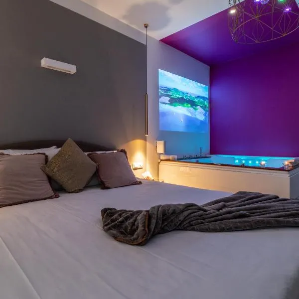 4 Star Suite SPA - Self Check-In, hotel in Bologna