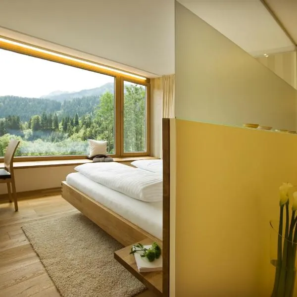 Hotel Alpenrose Ebnit，位于多恩比恩的酒店