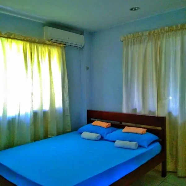 D downhill'Place, hotel em Oslob