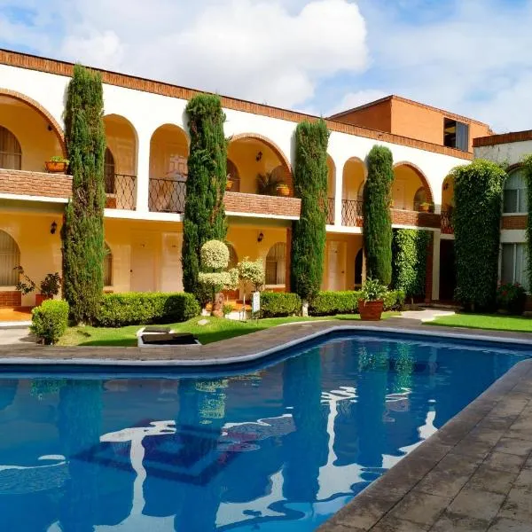 Hotel & Suites Villa del Sol, hotel in Morelia
