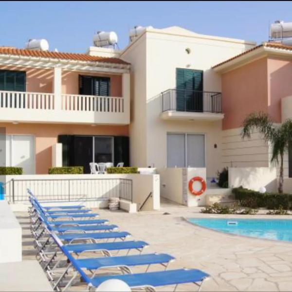 2 bedroom townhouse lower peyia paphos Cyprus, Peyia