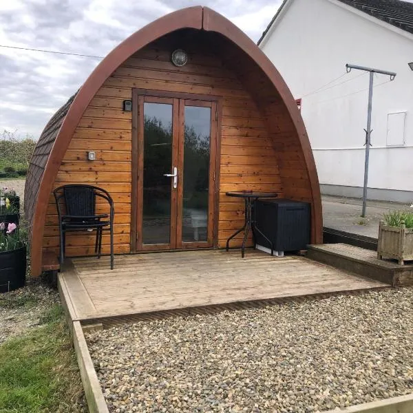 The Rainbow POD, hotel in Miltown Malbay