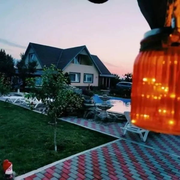 Complex Turistic Casa La Cabană Girov，Girov的飯店