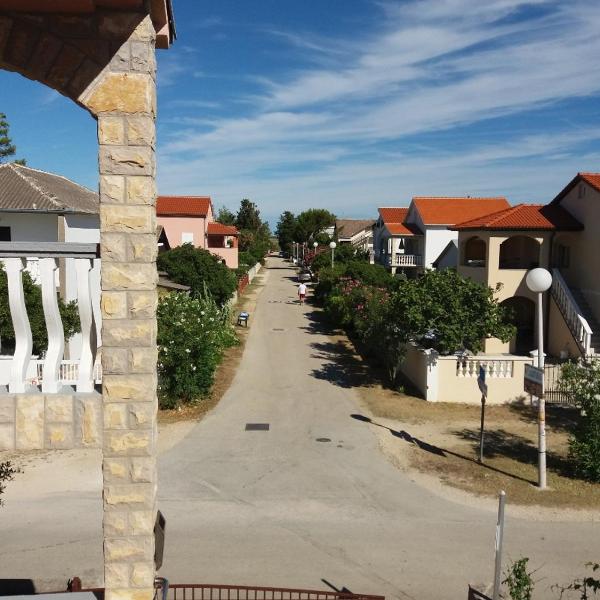 Apartment Visnja -near Queen Beach