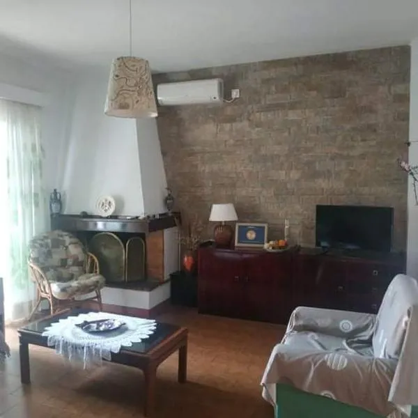 Violet Bedroom and Apartment, ξενοδοχείο στα Σπάτα