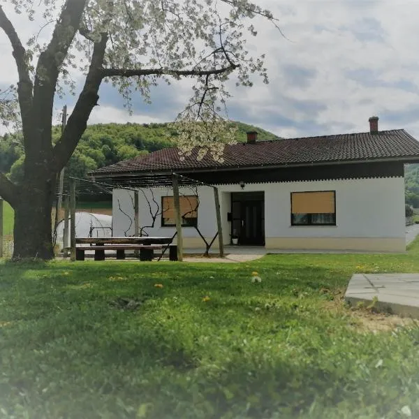 Hiša Žičanka, ξενοδοχείο σε Loče pri Poljčanah