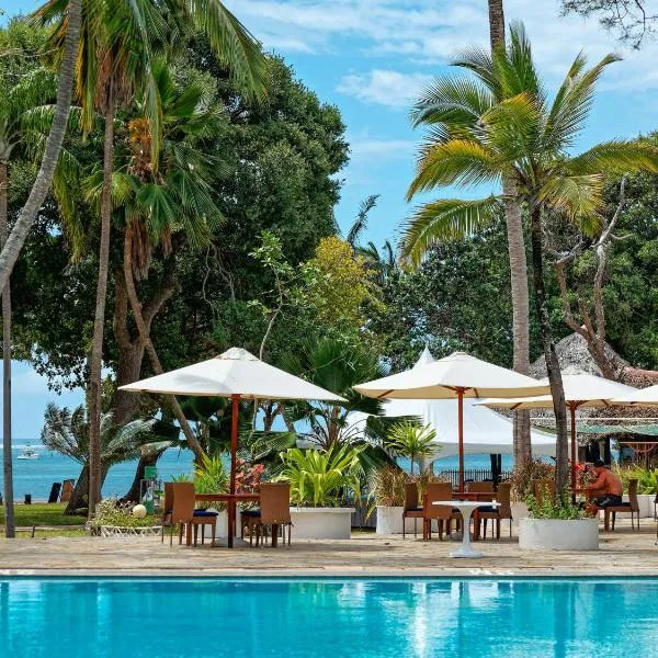 Safari Beach Hotel, hotel in Diani Beach