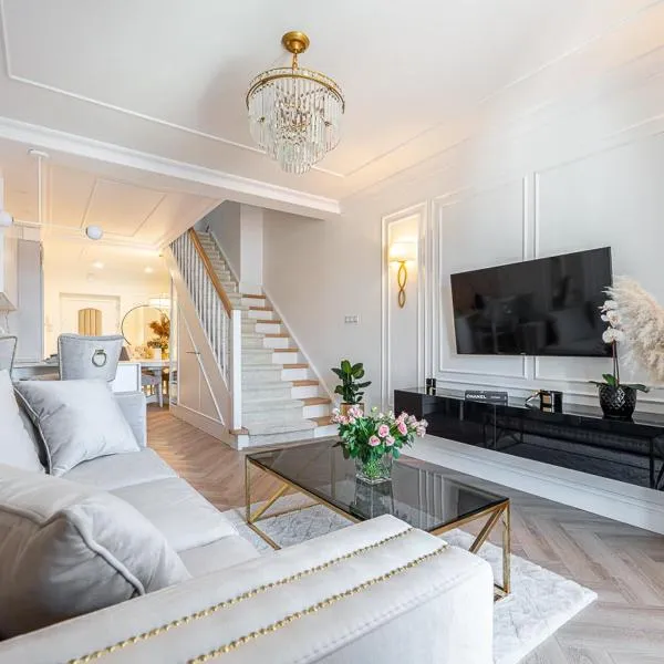 Gold Apartment Szczecinek, hotel in Szczecinek