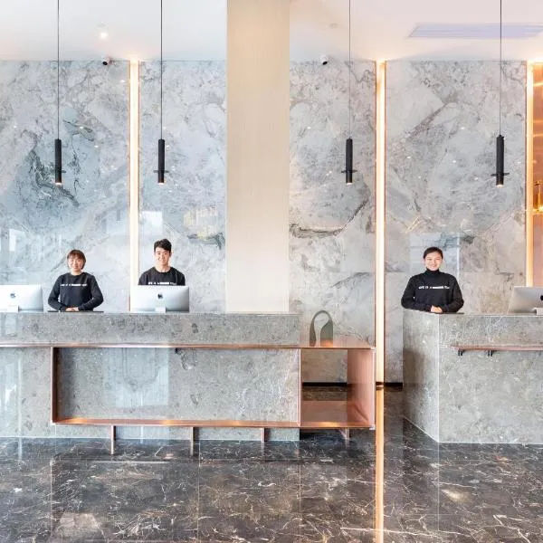 Atour Hotel Anqing Wuyue Plaza, hotel en Anqing
