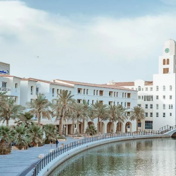 Millennium Lakeview Residences, hotel in Dubai