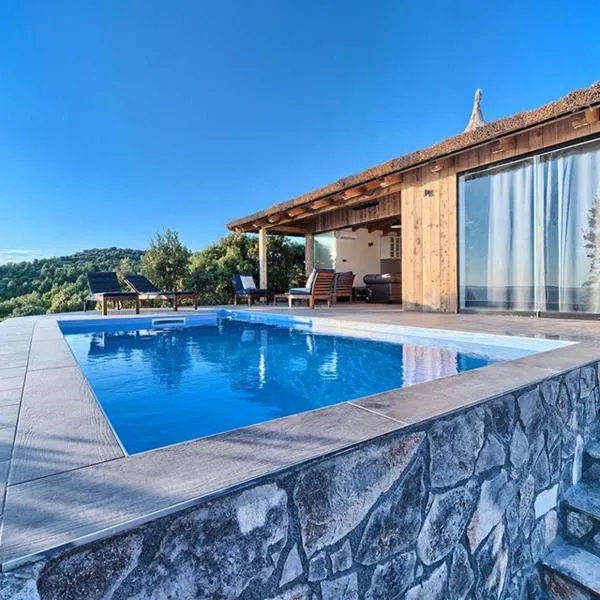Golden Haven Luxe Bungalow Resort, hotel a Murter