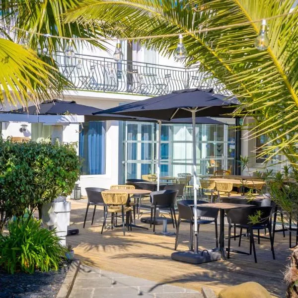 Hôtel Le Martray, hotel v destinaci Ars-en-Ré