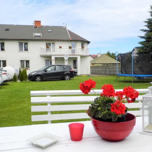 Pokoje Gościnne - U Wiktorii, hotel en Krynica Morska