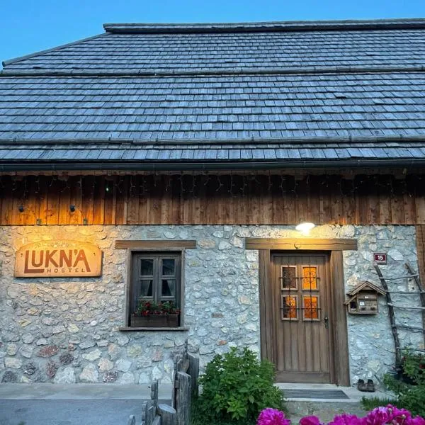 Hostel Lukna, hotel v destinaci Mojstrana