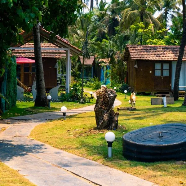 Village Susegat Beach Resort – hotel w mieście Morjim