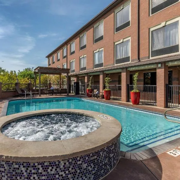 Best Western Plus DFW Airport Suites, hotel in Irving