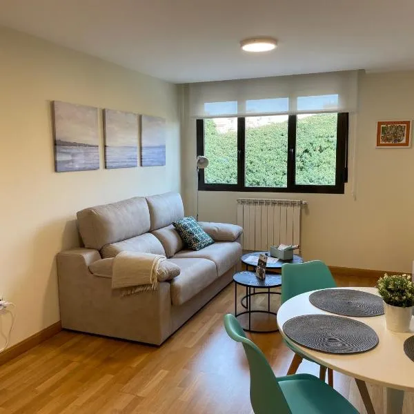 Vivienda turística Las Cigüeñas con parking, hotel v destinaci Soria