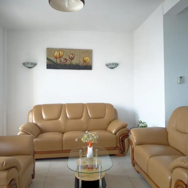 Nomsa Zen Appartement, hotel i Abaga