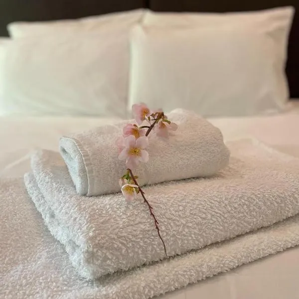 George Canning Denmark Hill, London, hotel in London