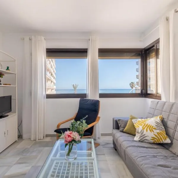 Chill & Pool Apartment Torremolinos, hotel in Torremolinos