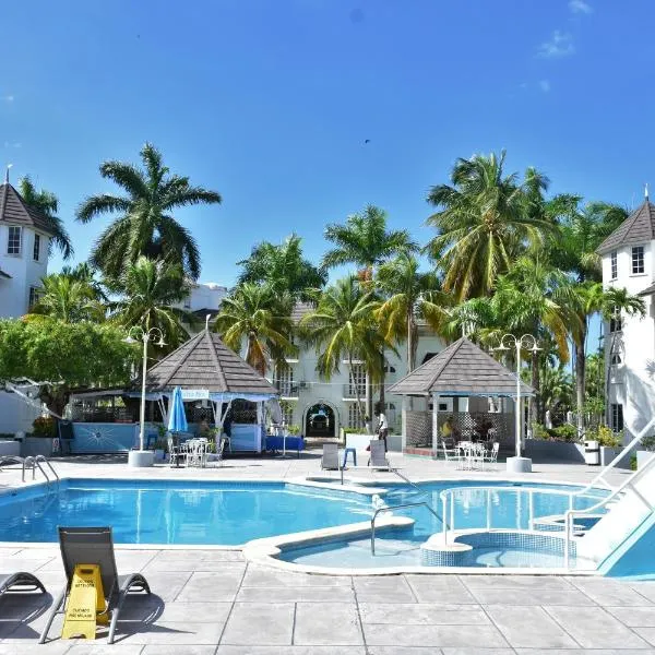 Czar's Sanctuary- Apt B4 at Sandcastle, ξενοδοχείο σε Ocho Rios