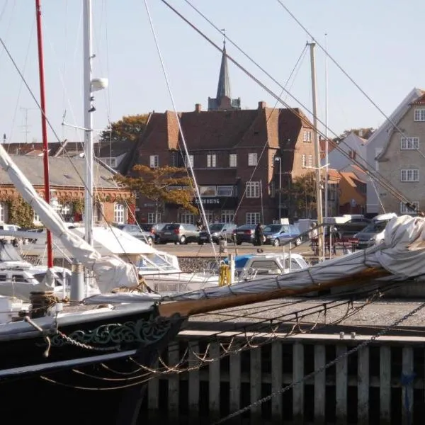 Det Gamle Hotel Rudkøbing, ξενοδοχείο σε Rudkobing