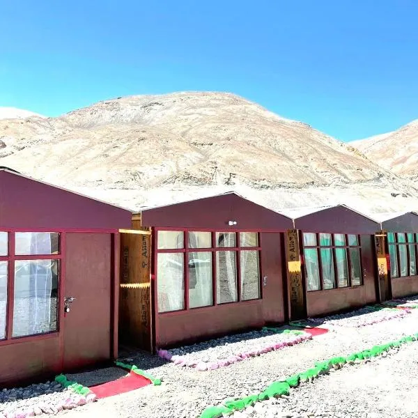 Pangong Delight Camps and Cottages, hotel in Spangmik