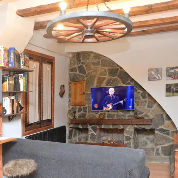 Piso rústico-moderno acogedor - Pobla de Lillet, hotell i La Pobla de Lillet