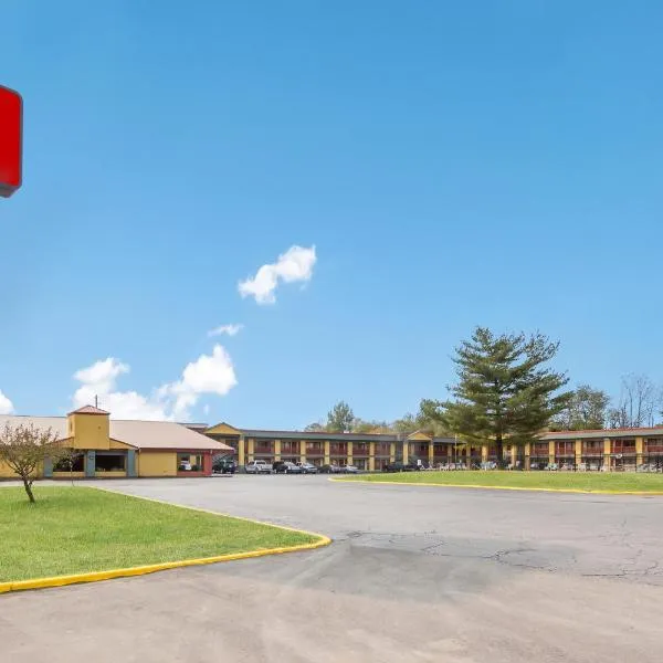 ONE LIFE STUDIOS, hotel in Evansville